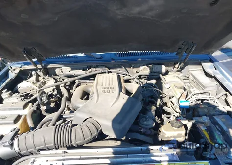 1998 Ford Explorer Eddie Bauer/Limited/Xl/Xlt from USA, damaged, VIN 1FMZU32E9WUB52409